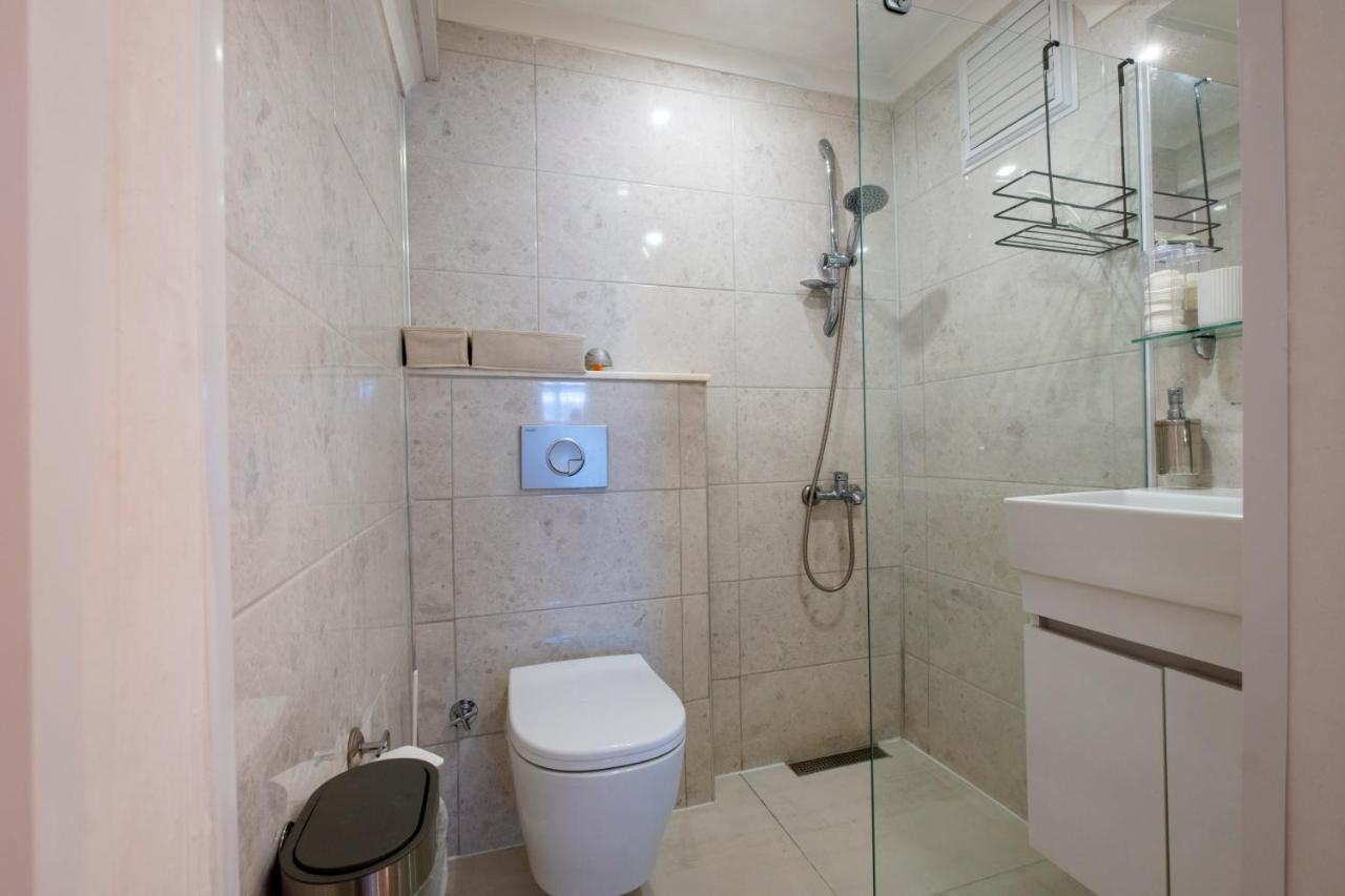 Ezgi'S Apartment With Terrace In Marmaris Exterior photo